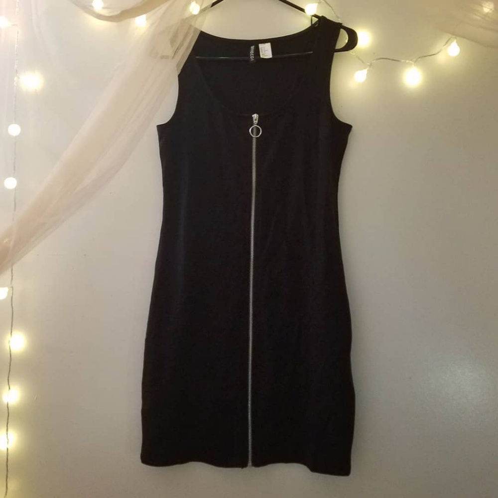 Black O-Ring Front Zip Tank Dress
